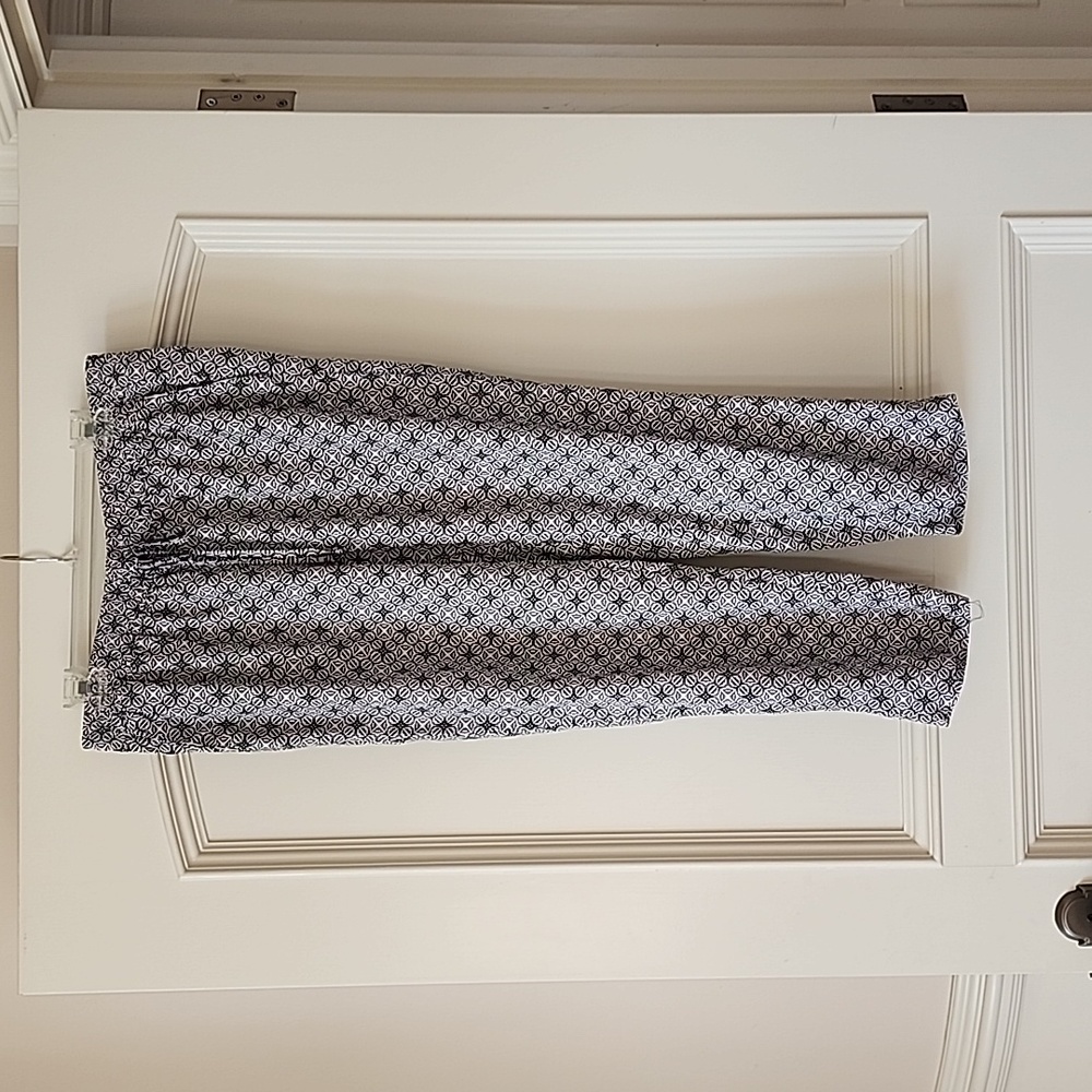 Banana Republic pull in casual pants